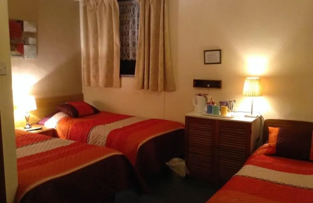 Oakleigh Hotel-1